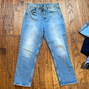 GAP curvy cheeky straight denim